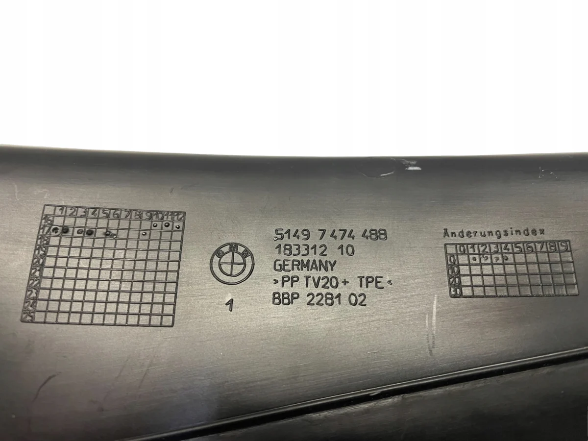 DRAIN COVER RIGHT TRUNK LID BMW F82 F32 LCI - Image 2