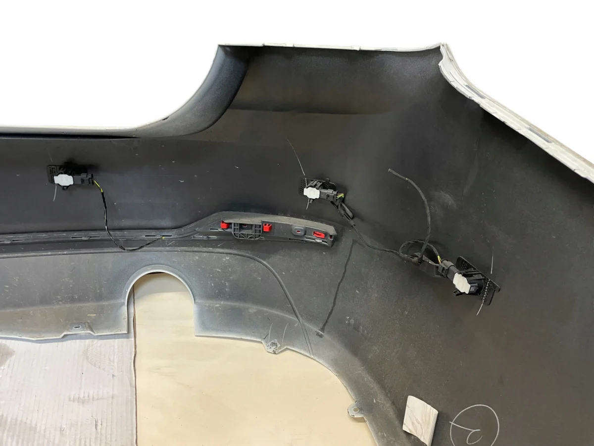 ZDERZAK TYŁ LUXURY 6 X PDC BMW F30 LCI A300 IDEAŁ - obrazek 8