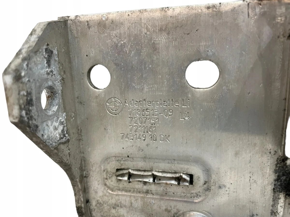 ADAPTER CHŁODNICY LEWY BMW F01 F06 F10 F11 F12 - obrazek 3