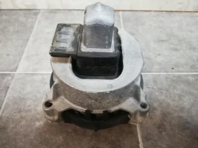 Motorlager LEFT BMW X3 G01 X4 G02 2680479
