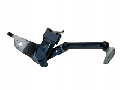 CZUJNIK POZIOMOWANIA LAMP + STELAŻ TYŁ BMW X1 U11 2 U06