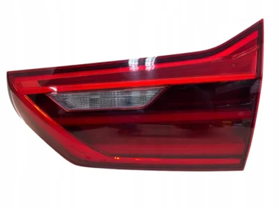 LAMPA PRAWA W KLAPĘ BAGAŻNIKA BMW 5 G31 EU