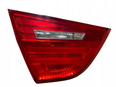 LAMPA TYŁ LEWA W KLAPĘ BMW E90 LIFT 8700KM EU