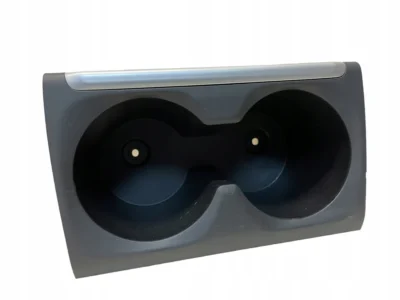 UCHWYT NA KUBKI TUNELA ŚRODKOWEGO BMW 2 U06 X1 U11