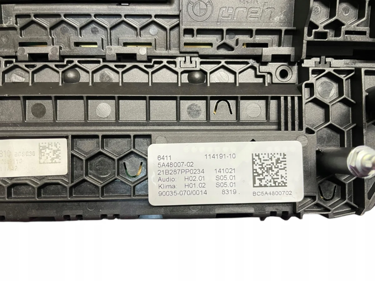 PANEL KLIMATYZACJI RADIA BMW BMW 5 G30 G31 6 G32 LCI - obrazek 5