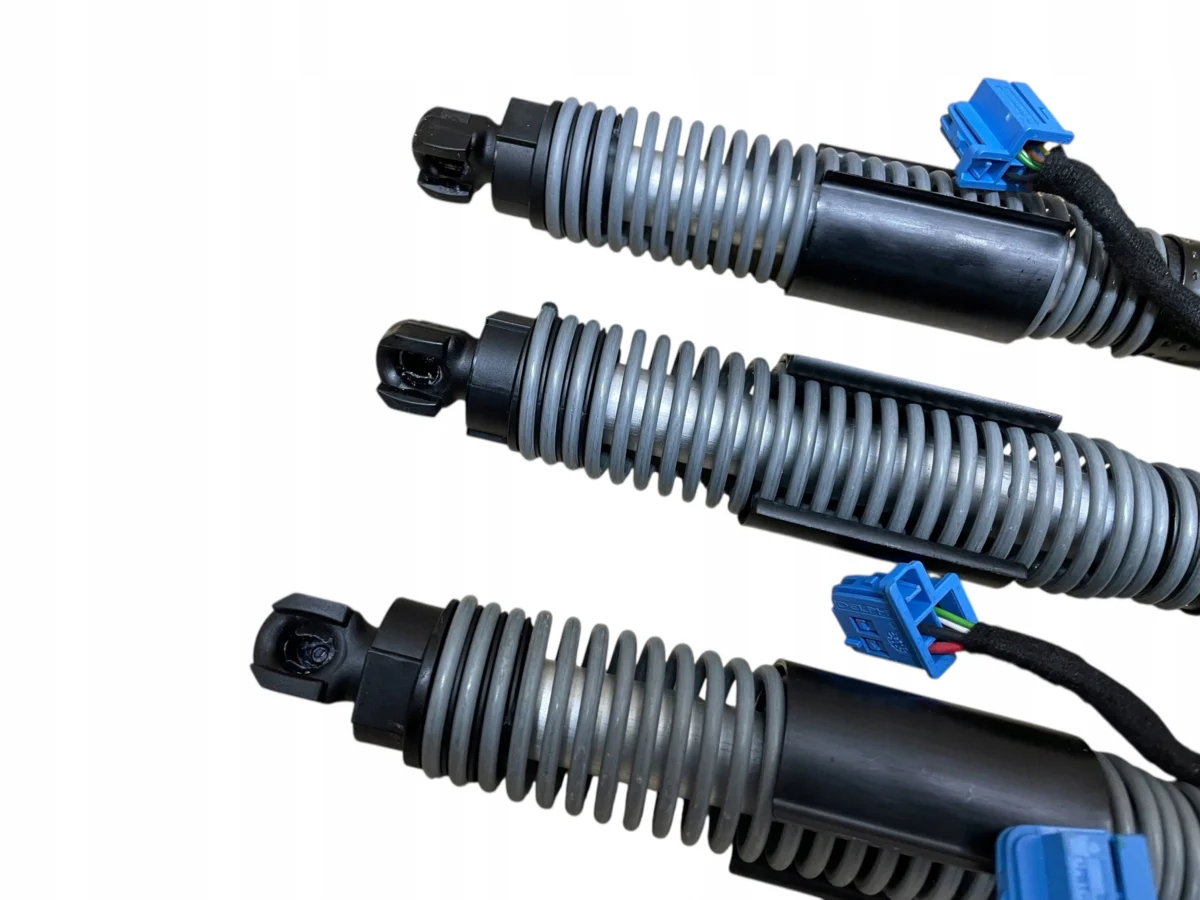 SIŁOWNIK ELEKTRYCZNEJ KLAPY BAGAŻNIKA BMW 5 G30 F90 LCI LIFT - obrazek 3