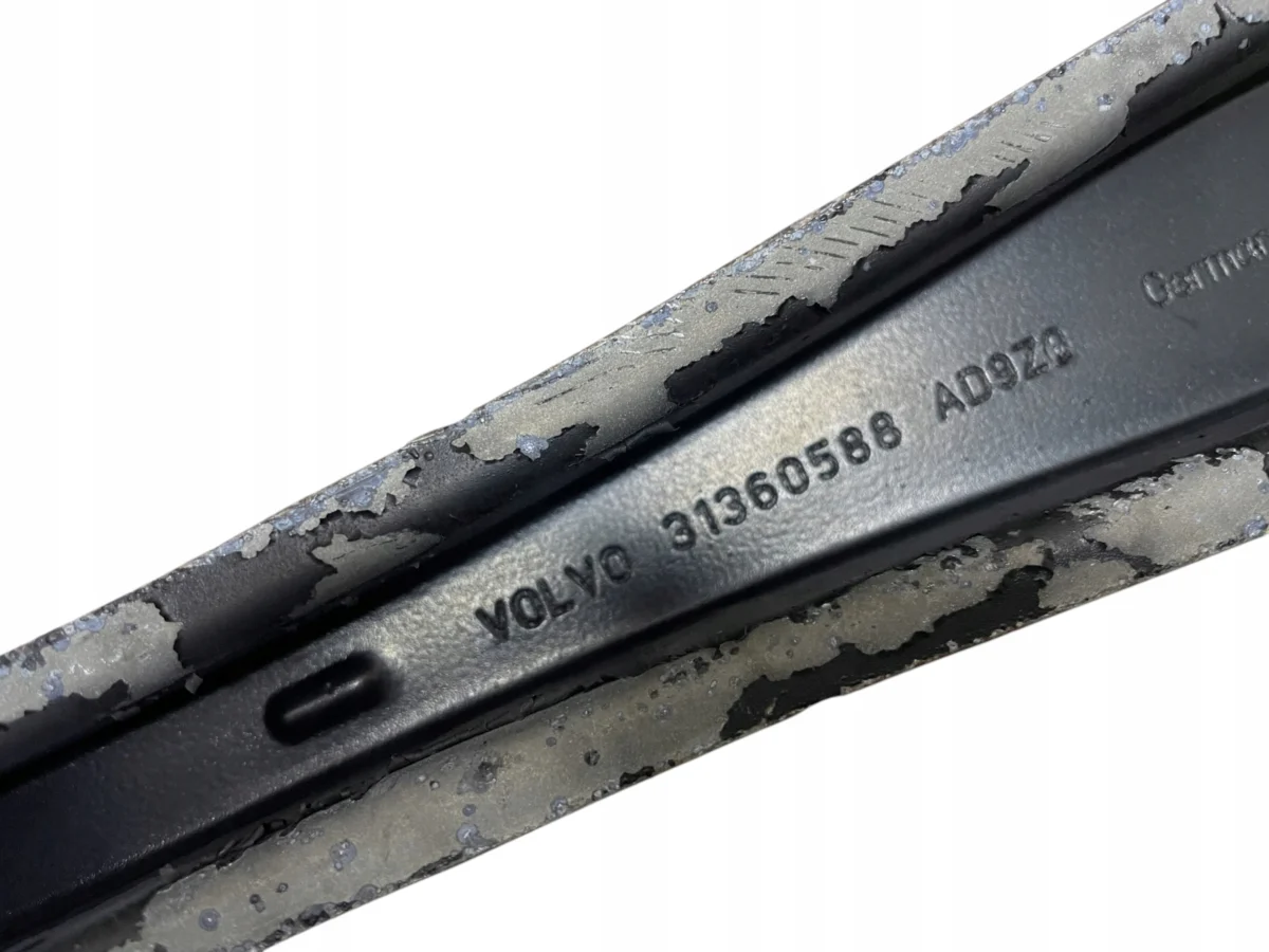 ZWROTNICA PRAWA TYŁ AMORTYZATOR PÓŁOŚ WAHACZE TARCZA PNEUMAT VOLVO XC90 II - obrazek 7