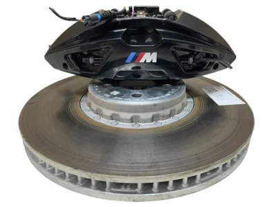 ZACISK KLOCKI TARCZA PRZÓD LEWY 395X36 BMW i7 G70 M60 X-DRIVE 660PS 2023R