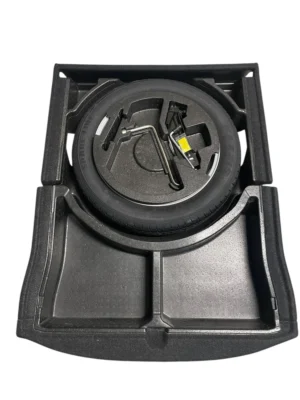 WKŁAD BAGAŻNIKA + KOŁO ZAPASOWE BMW 5 G30 G30 LCI