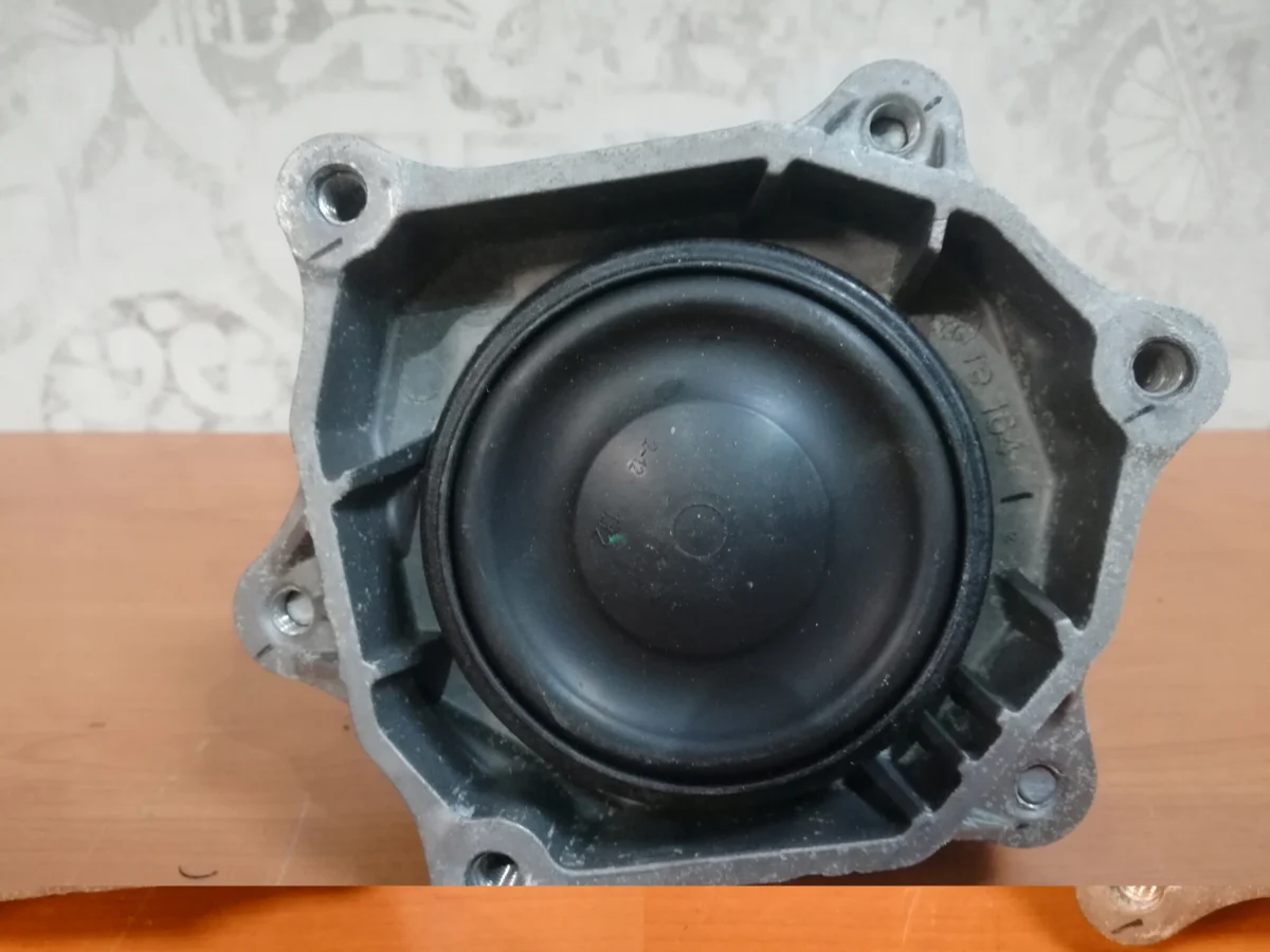 Motorlager RIGHT BMW 3 F30 4 F33 NEU – Bild 3