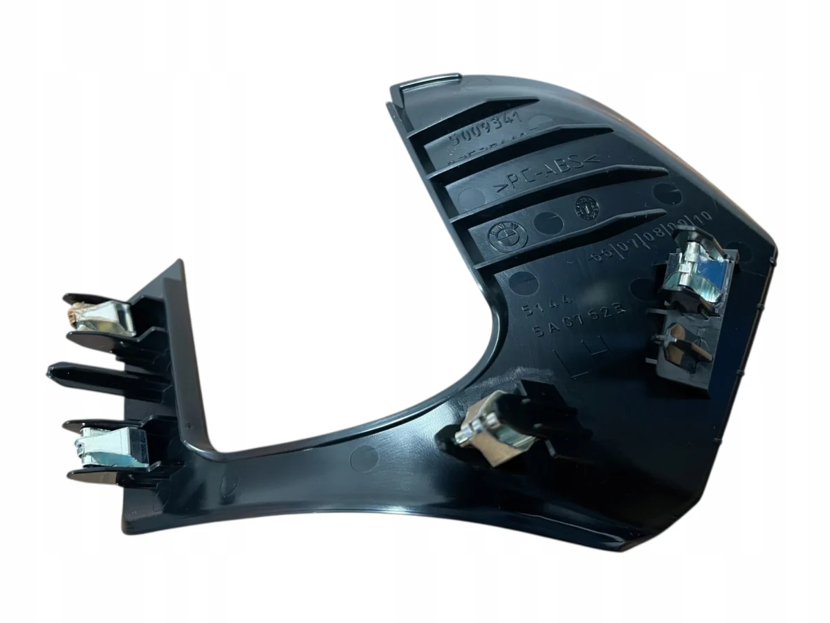 SEATBELT COVER LEFT BMW XM G09 - Image 2