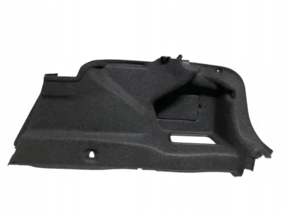 BOCZEK TAPICERKA BAGAŻNIKA PRAWY TYŁ BMW 5 G30 LCI