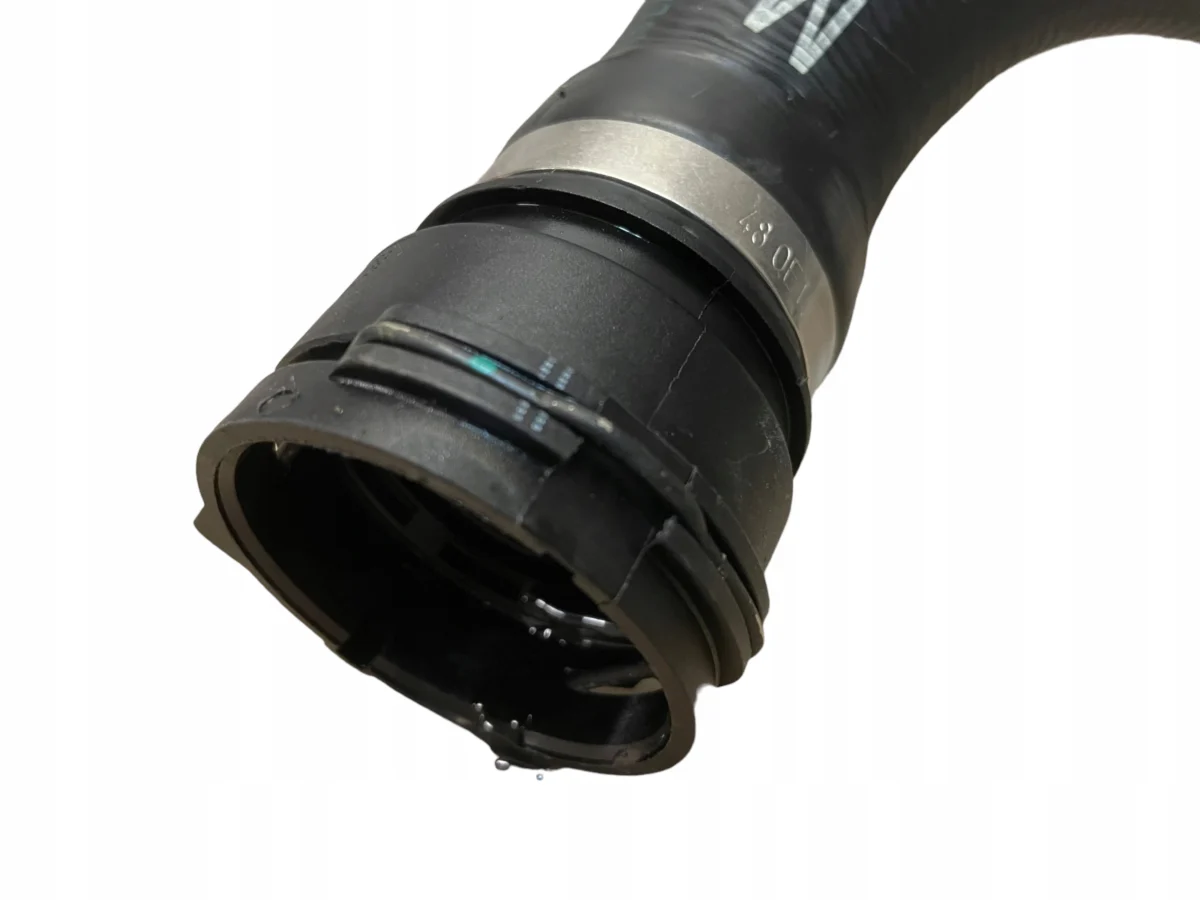 RADIATOR HOSE 2.0D BMW E90 E91 LIFT — изображение 2