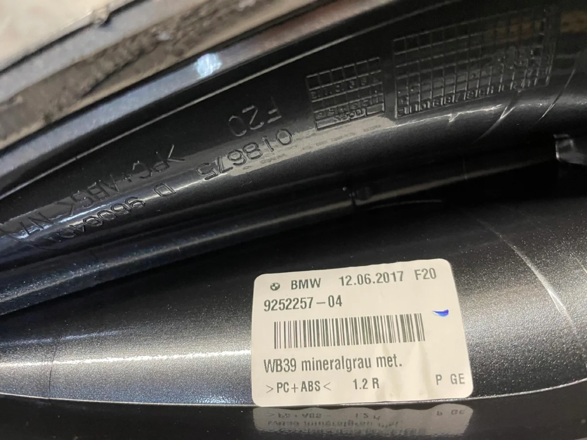 ANTENA DACHOWA GPS BMW X1 F48 KOLOR B39 NOWY - obrazek 2