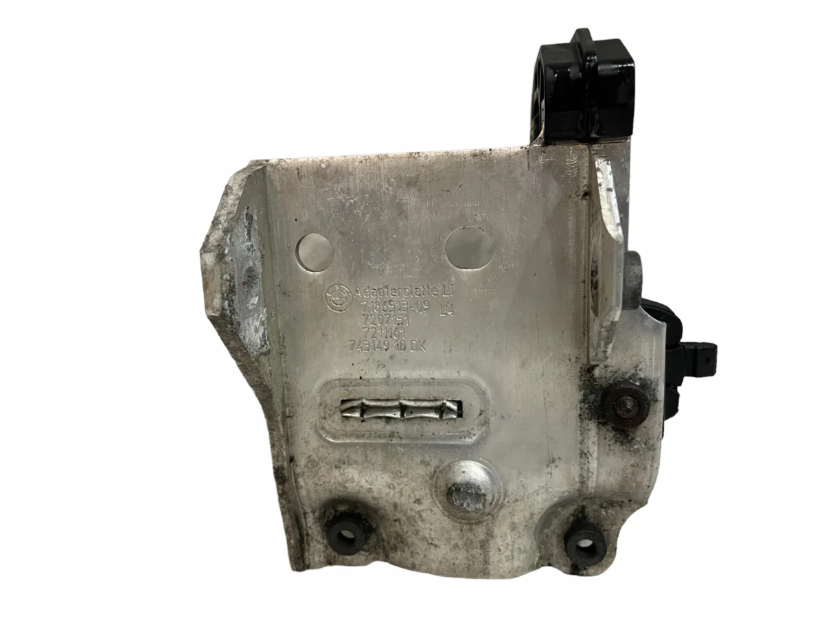 ADAPTER CHŁODNICY LEWY BMW F01 F06 F10 F11 F12 - obrazek 2