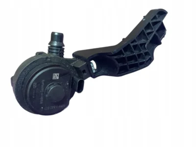 DODATKOWA POMPKA WODY BMW 5 G30