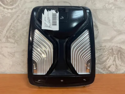 Lampka podsufitki BMW 5 G30 G01 G05