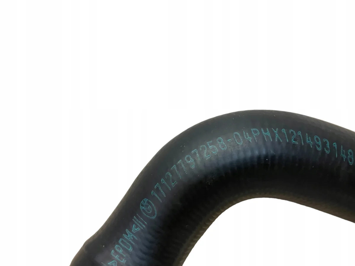 RADIATOR HOSE 2.0D BMW E90 E91 LIFT — изображение 4