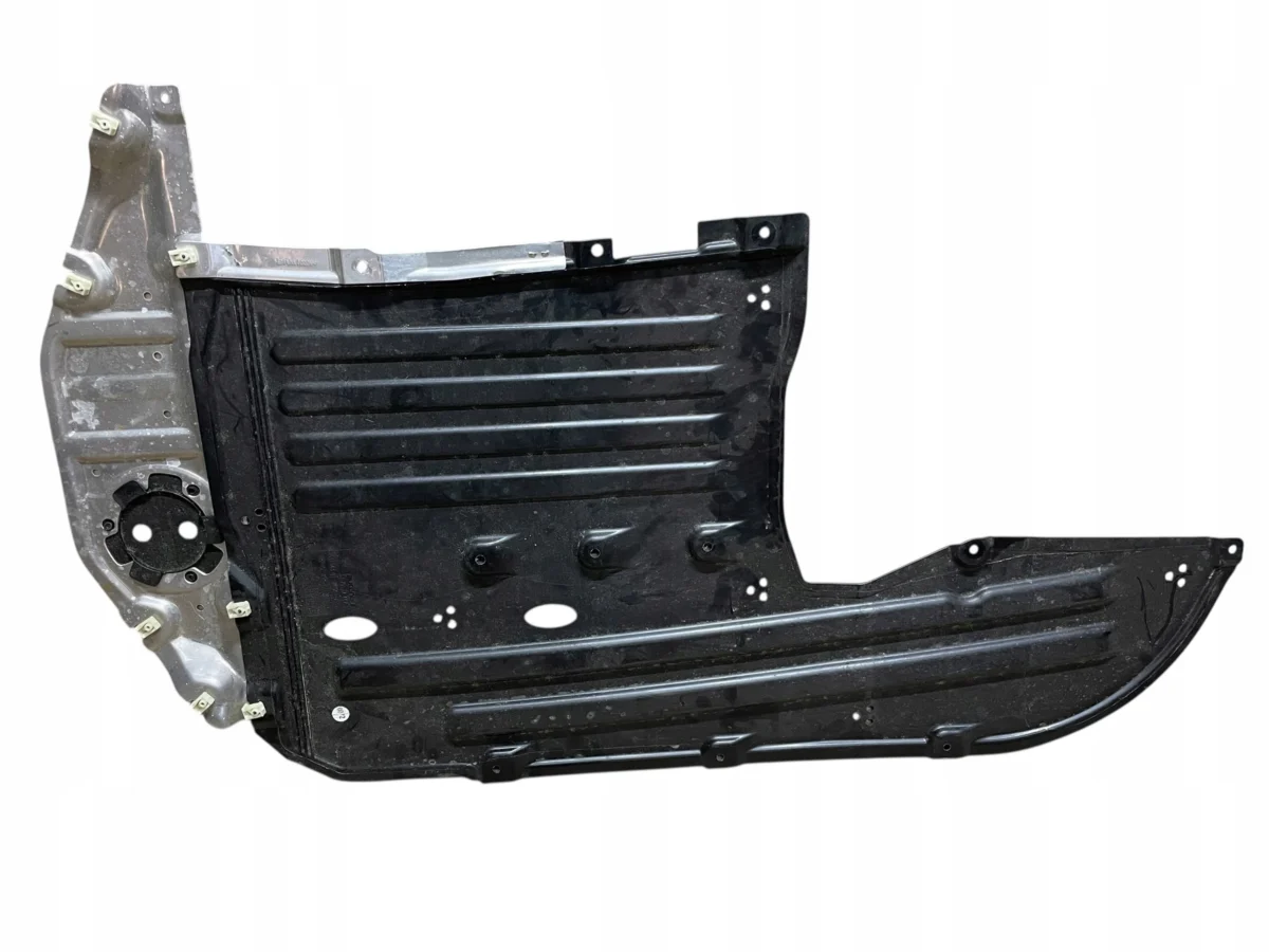 UNDERBODY COVER CENTER BMW 4 G23 G22 EXCELLENT CONDITION — изображение 2