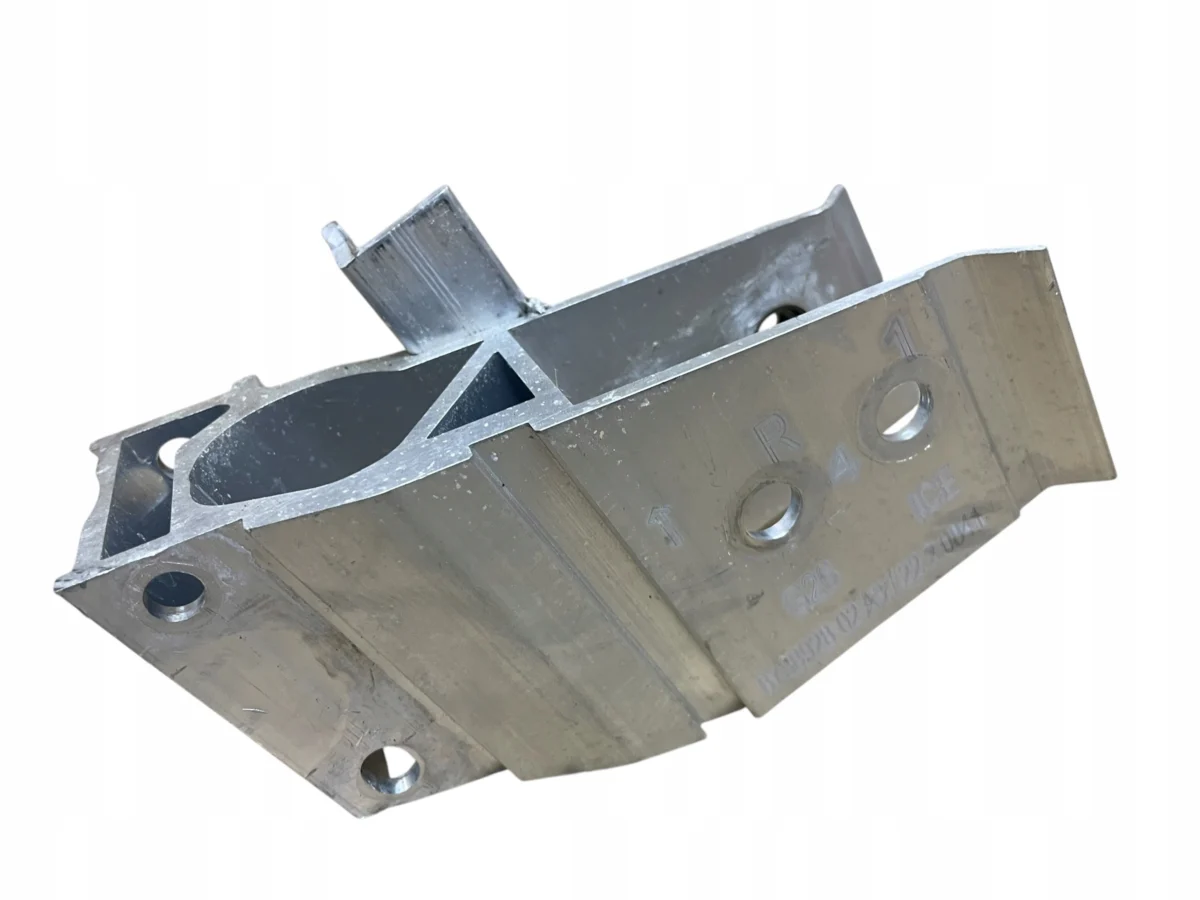 ADAPTER CHŁODNICY PRAWY BMW 4 G26 - obrazek 2