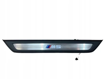 LISTWA PROGU PODŚWIETLANA PRZÓD BMW M5 F90