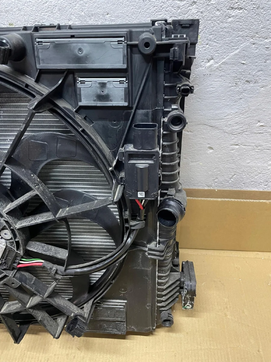 PAS PRZEDNI ZAMKI CHŁODNICE M-PAKIET BMW X3 G01 X4 G02 LCI LIFT 2.0i 30iX - obrazek 16