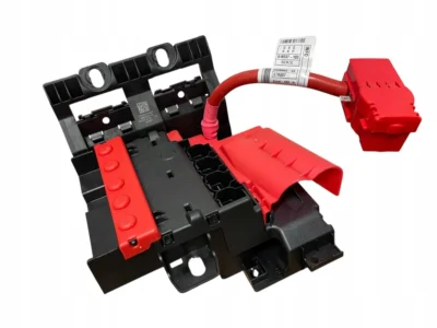 SKRZYNKA ROZDZIELACZ PRĄDU KLEMA BMW 5 G30 LCI