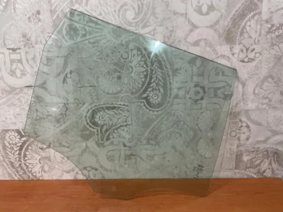 SZYBA DRZWI PRAWY TYŁ MINI F55 16R