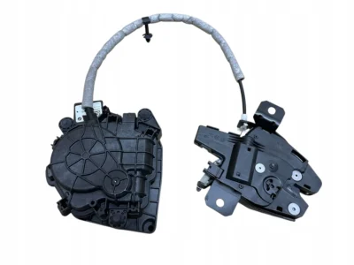 ZAMEK TYLNEJ KLAPY PRAWY BMW X5 G05 LCI IDEAŁ