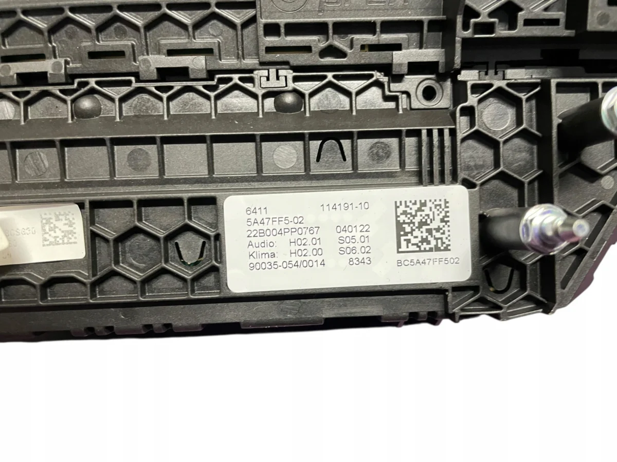 PANEL KLIMATYZACJI RADIA BMW BMW 5 G30 G31 6 G32 LCI - obrazek 5