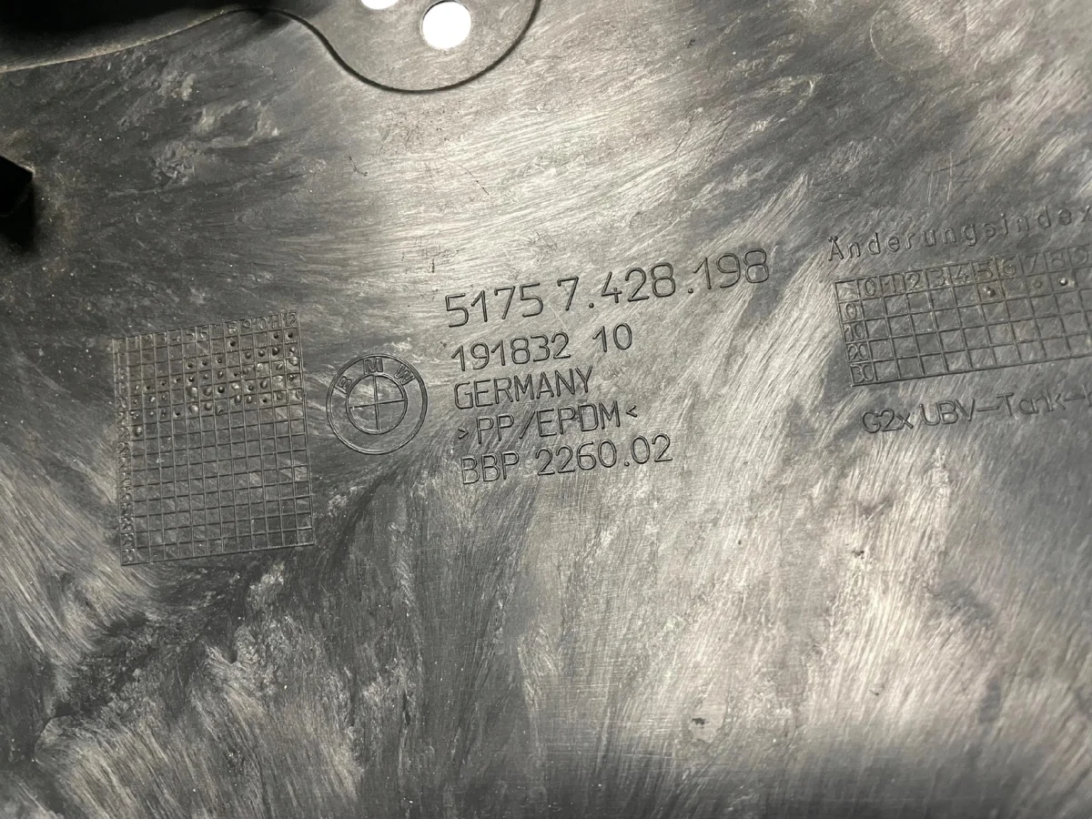 UNDERBODY COVER REAR RIGHT BMW 4 G26 EXCELLENT CONDITION — изображение 3