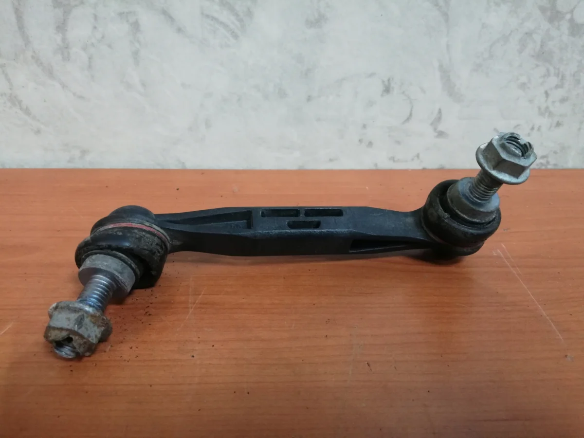 Łącznik stabilizatora tył prawy SPORT BMW 3 G20