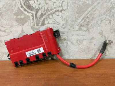 Rozdzielacz prądu BMW F20 F30 F32 F34 F36 F80 F82