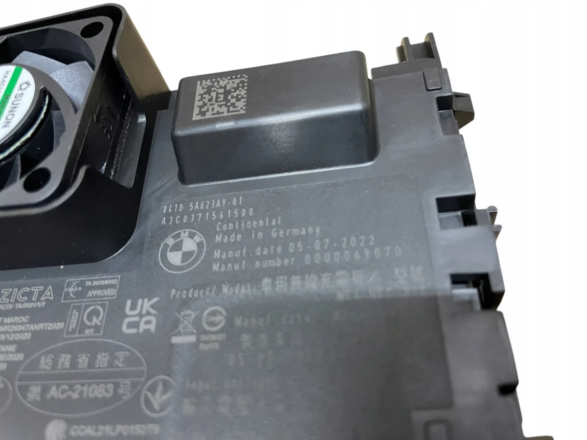 ŁADOWARKA INDUKCYJNA TUNELA KONSOLI BMW iX I20 - obrazek 3