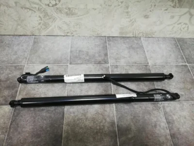 Siłownik siłowniki klapy BMW X4 G02 nowy 7424415
