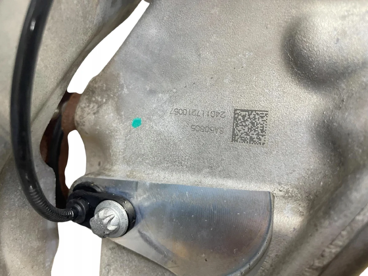 ZWROTNICA PIASTA PRZÓD LEWA + CZUJNIK ABS KOMPLET BMW X1 U11 24R - obrazek 8