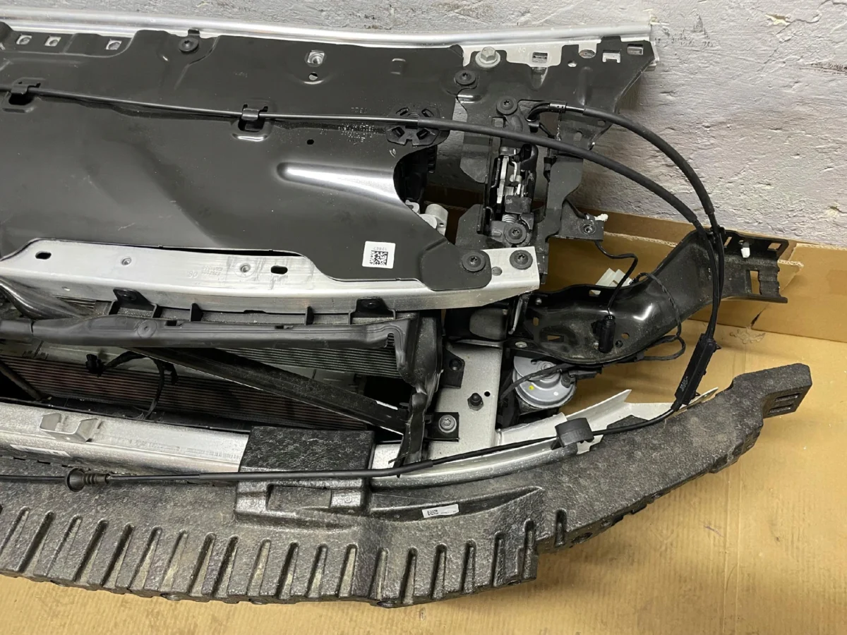 PAS PRZEDNI ZAMKI CHŁODNICE M-PAKIET BMW 5 G30 G31 LIFT 530D 3.0D - obrazek 5