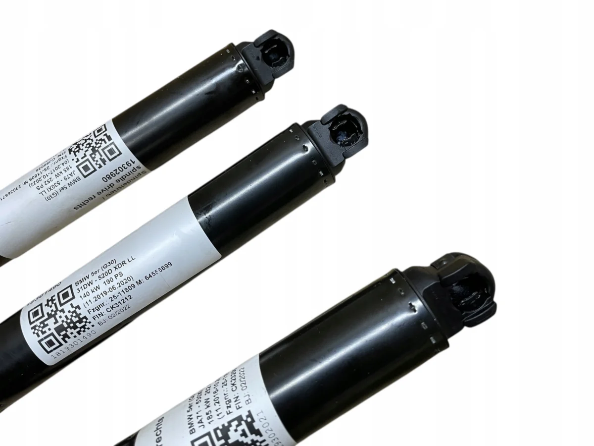 SIŁOWNIK ELEKTRYCZNEJ KLAPY BAGAŻNIKA BMW 5 G30 F90 LCI LIFT - obrazek 4