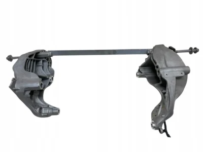 WSPORNIK SILNIKA PRZÓD KOMPLET BMW I7 G70