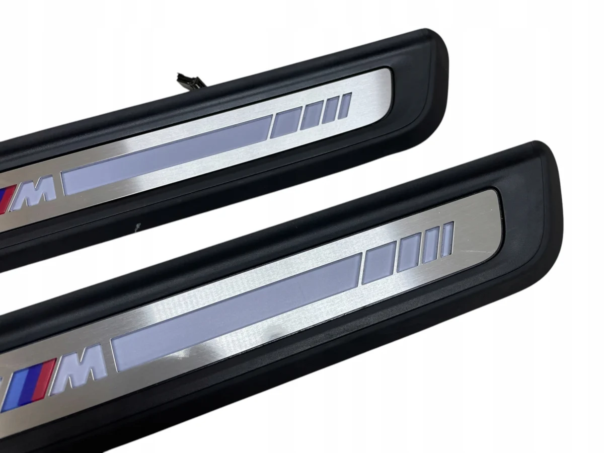 НАКЛАДКА ПОРОГУ ПЕРЕДНЯ Л/П З ПІДСВІТКОЮ LED M-PAKIET КОМПЛЕКТ BMW 3 G20 G21 - Зображення 2