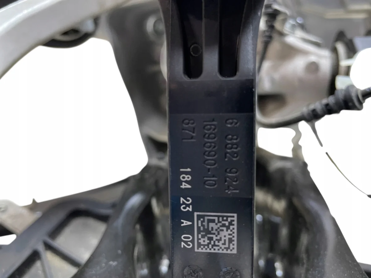 ZWROTNICA PRAWA TYŁ + WAHACZE + CZUJNIK BMW X6 G06 M60i G05 G07 LCI 2023R - obrazek 9