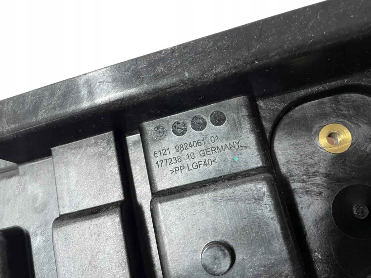 PŁYTA NOŚNA SUPERCAP 48 VOLT BMW XM G09 - obrazek 2