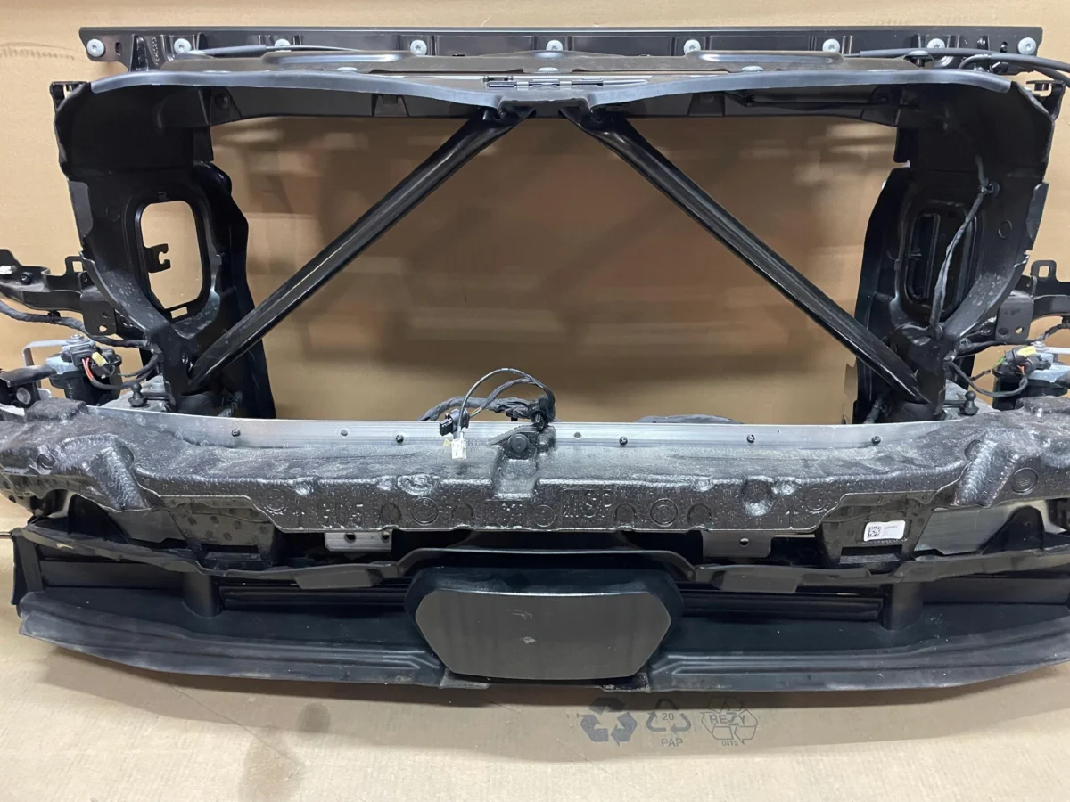 FRONT PANEL + COMPLETE RADIATOR SET BMW X5 G05 LCI 40D EXCELLENT CONDITION — изображение 7
