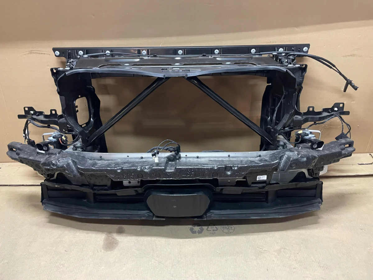 FRONT PANEL + COMPLETE RADIATOR SET BMW X5 G05 LCI 40D EXCELLENT CONDITION — изображение 3