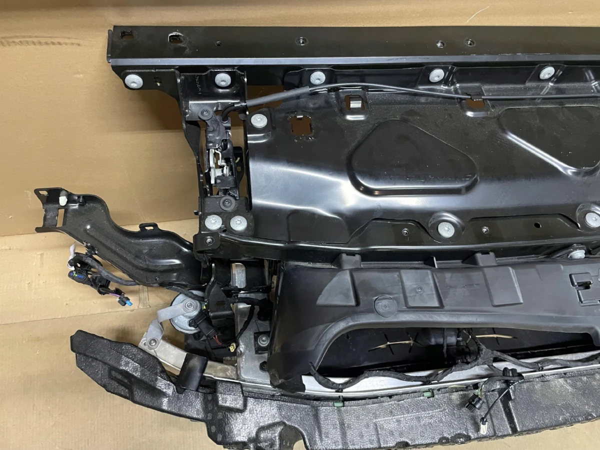 FRONT PANEL + COMPLETE RADIATOR SET BMW X5 G05 LCI 40D EXCELLENT CONDITION — изображение 10