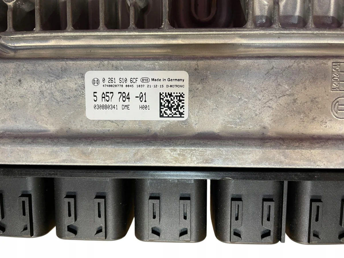 ENGINE CONTROL UNIT BMW 5 G30 — изображение 2