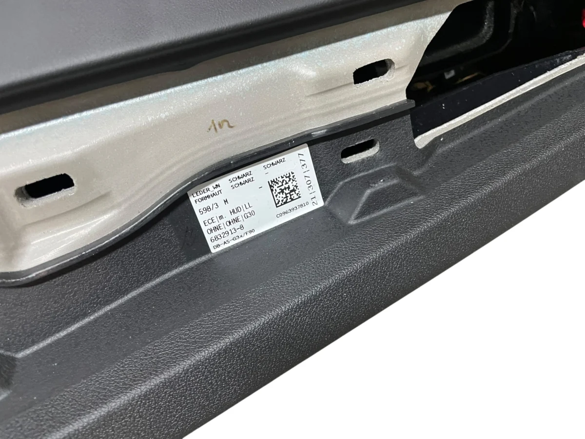 DASHBOARD CONSOLE NAPPA LEATHER HEAD UP BLACK THREAD BMW 5 G30 G31 LCI LIFT - Image 13