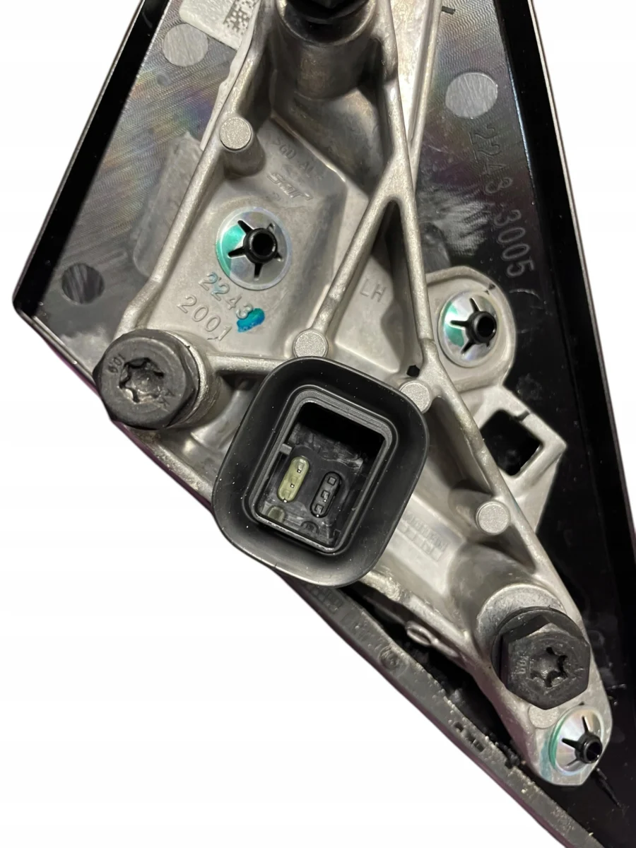 LUSTERKO LEWE 5 PIN SCHADOW LINE M-PAKIET BMW 4 G26 C3Z IDEAŁ - obrazek 6