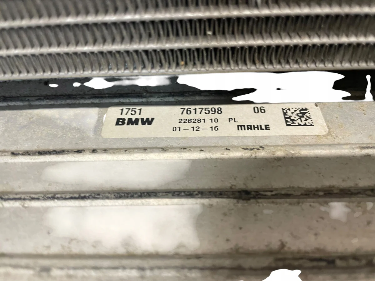 CHŁODNICA SKRAPLACZ KLIMATYZACJI BMW F39 F40 F45 F48 MINI F55 F56 - obrazek 5