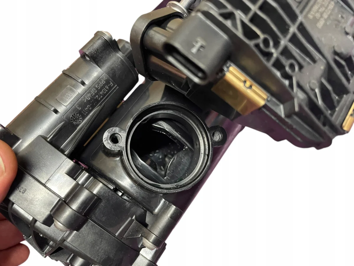OBUDOWA TERMOSTATU BMW 1 F70 U06 G60 U11 - obrazek 5